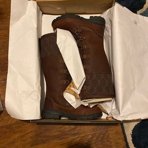 Dublin Size 8.5 insulated boots